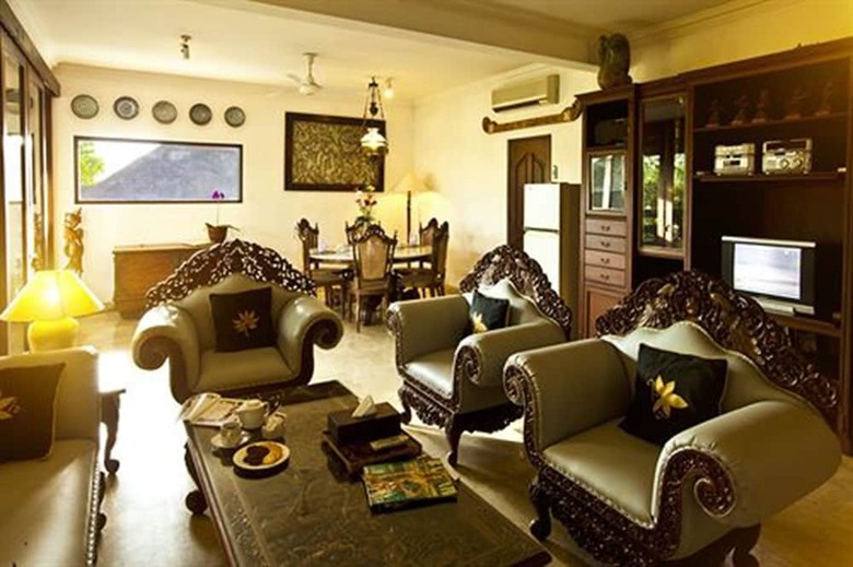 Palm Garden Hotel