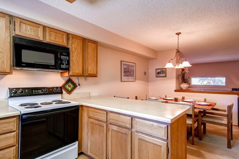Winterpoint Townhomes By Ski Country Resorts
