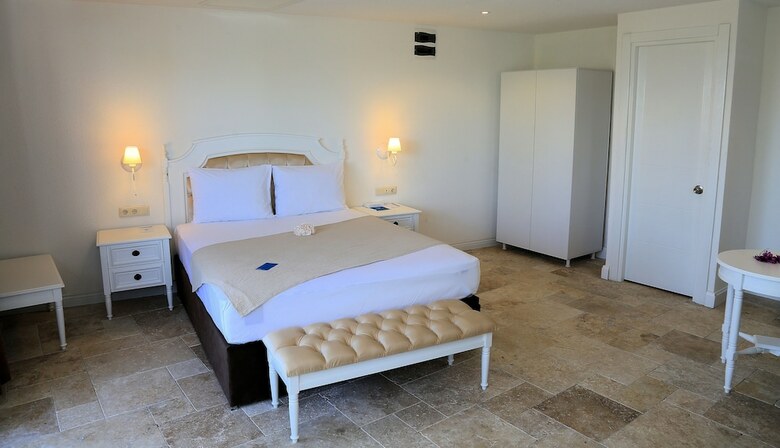 Ceshme Plus Hotel