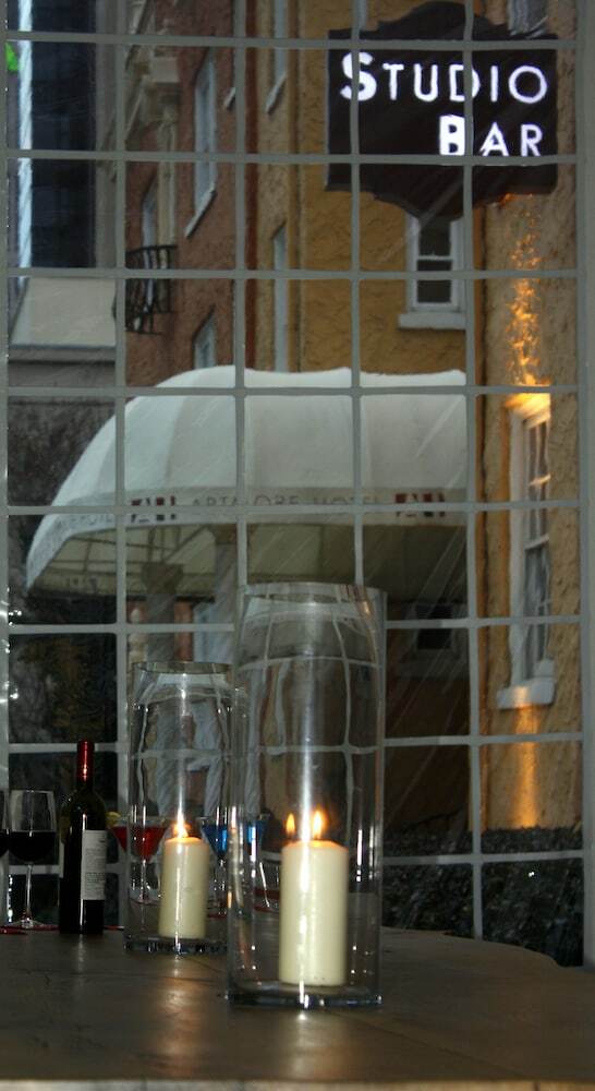 Artmore Hotel - Midtown