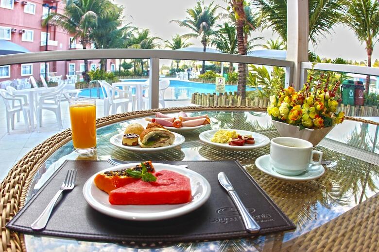 Lagoa Quente Hotel