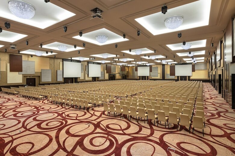 Crowne Plaza Riyadh Rdc Hotel & Convention