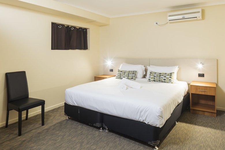 Motel Nightcap At Balaclava Hotel
