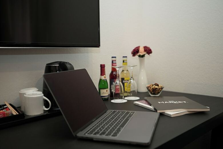 Hotel Attach�