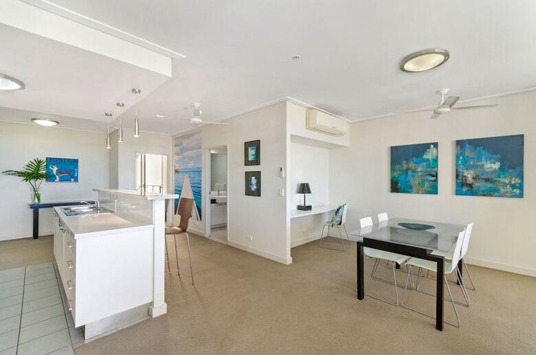 Direct Hotels ? Dalgety Apartments