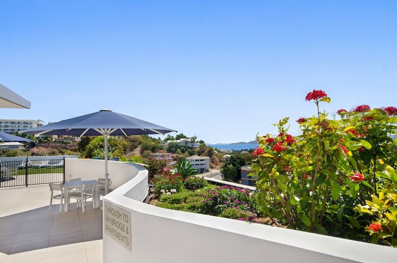 Direct Hotels ? Dalgety Apartments