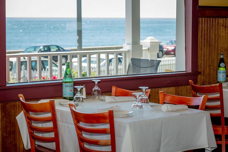 Hotel Ocean Rose Inn