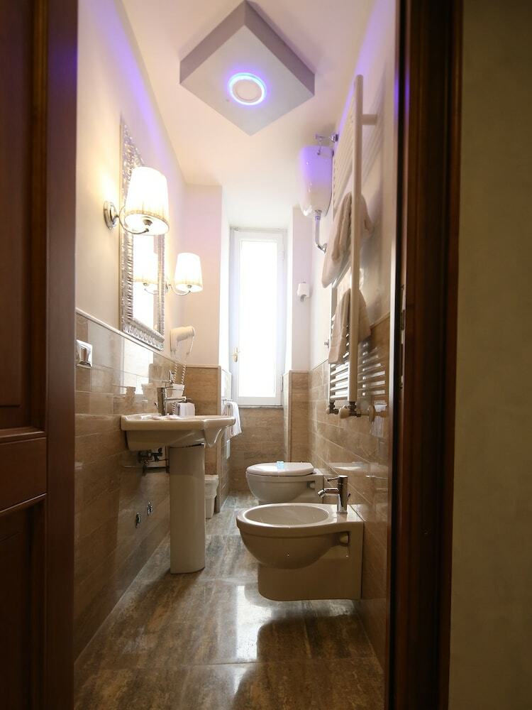 Piccolo Piazza Di Spagna Suites