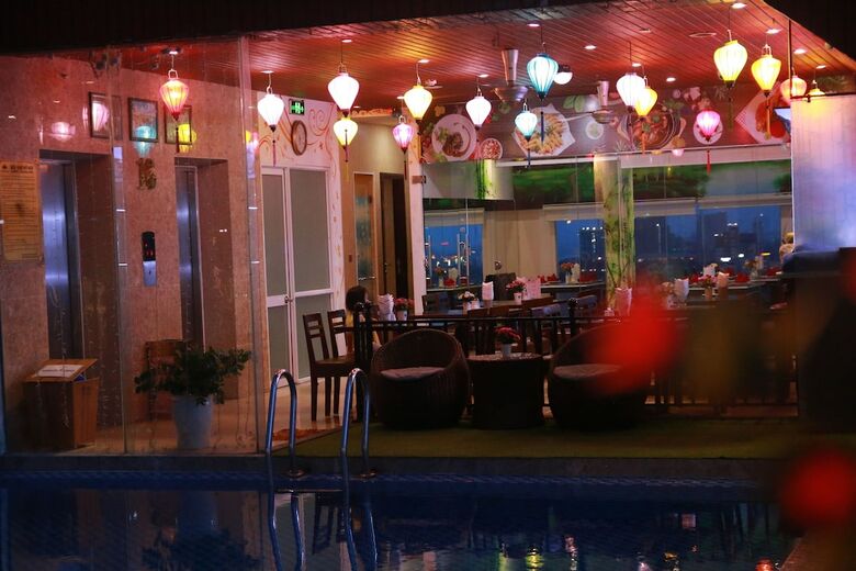 King's Finger Hotel