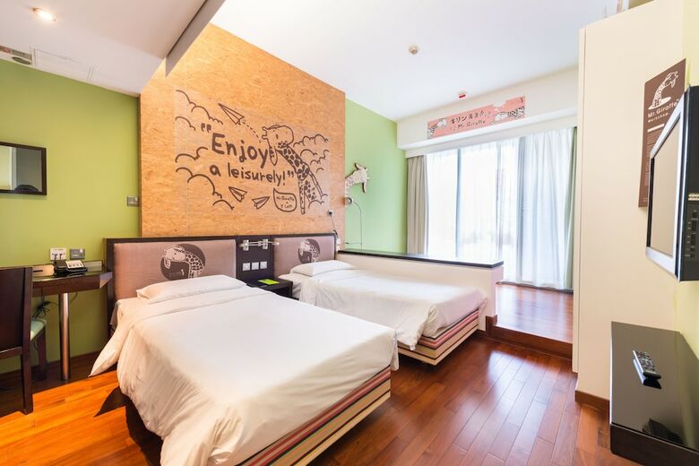 Hotel Y Loft Youth Square