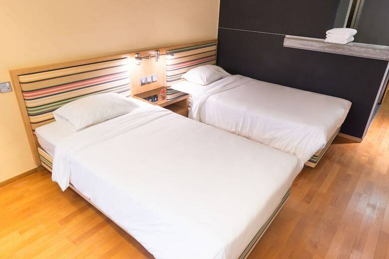 Hotel Y Loft Youth Square