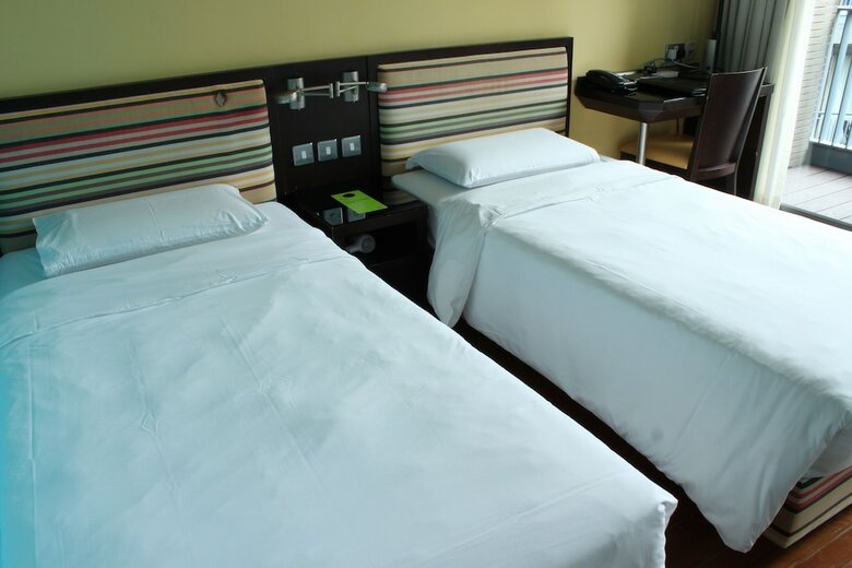 Hotel Y Loft Youth Square