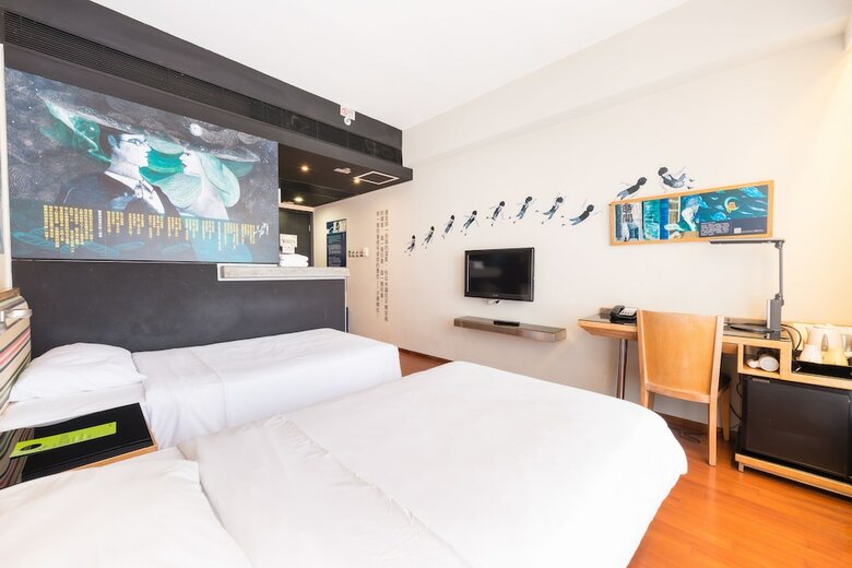 Hotel Y Loft Youth Square