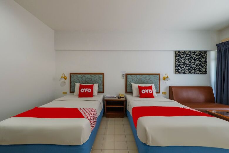 Oyo 845 L.a.tower Hotel
