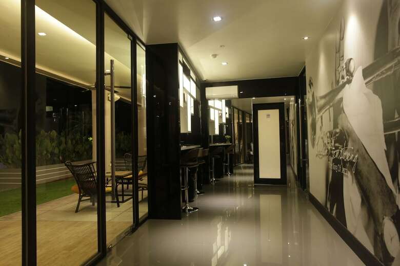 I Am Jazz Boutique Hotel