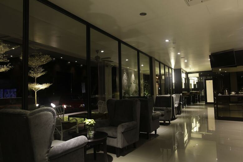 I Am Jazz Boutique Hotel