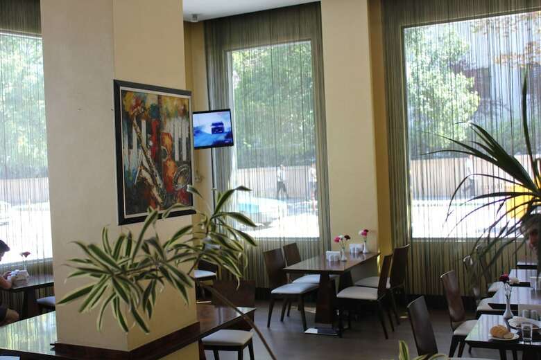 Bur�man Hotel