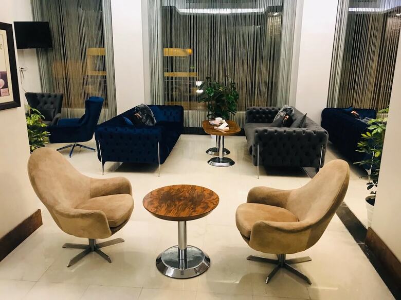 Bur�man Hotel