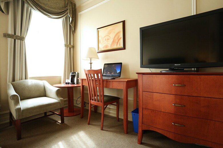 Hotel Clarendon