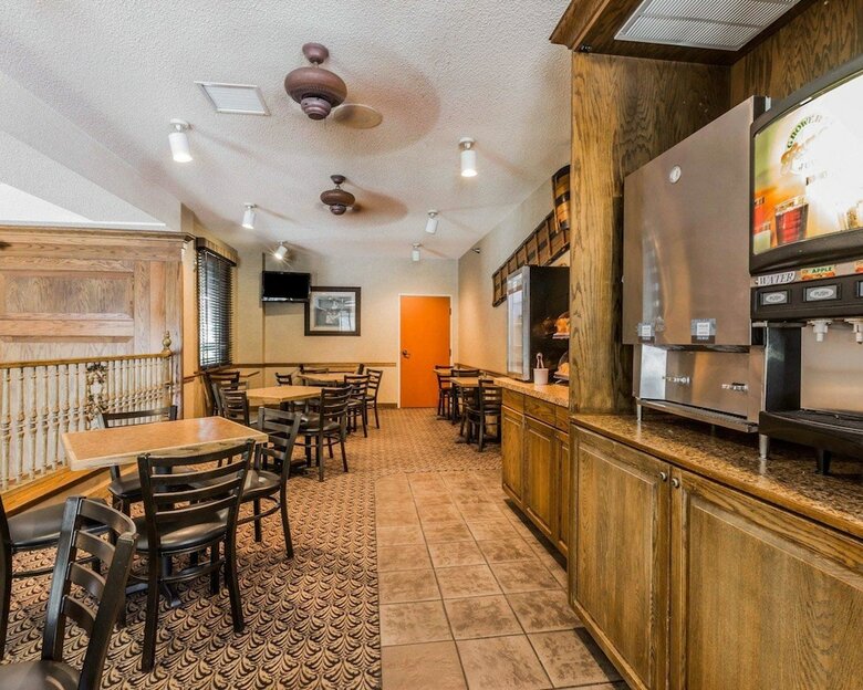 Hotel Comfort Suites Boone - University Area