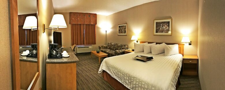 Hotel Humphry Inn & Suites