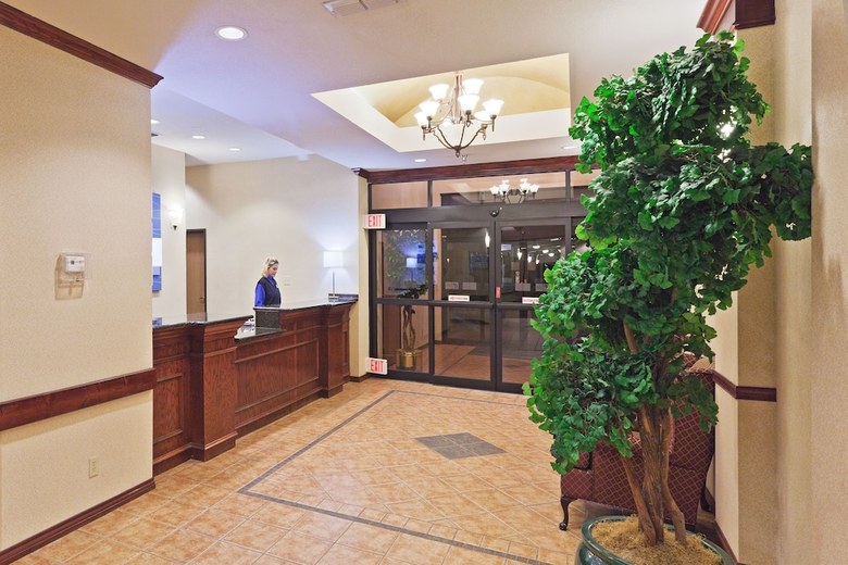 Hotel Holiday Inn Express And Suites