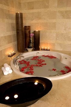 Hotel Casa Colonial Beach & Spa