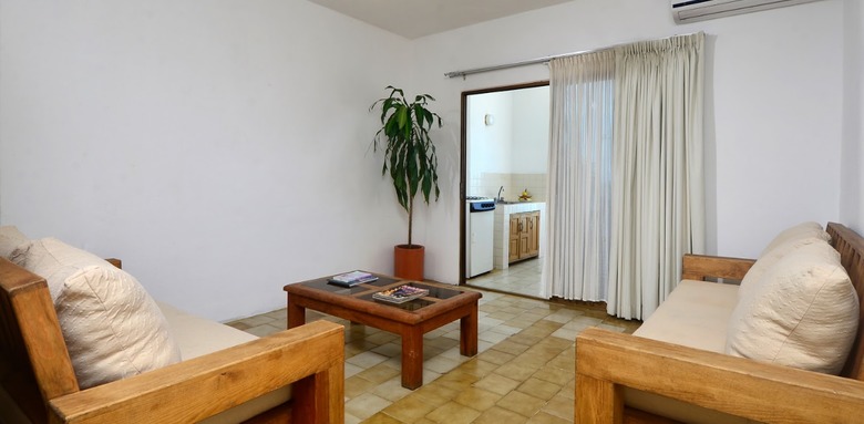 Emperador Vallarta Beachfront Hotel And Suites