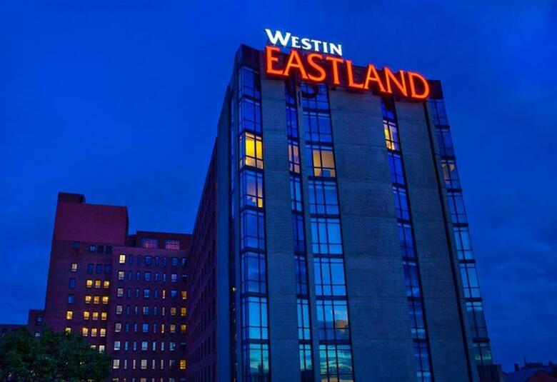 Hotel Eastland Park