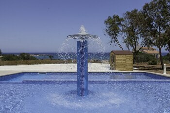 Iris Beach Hotel