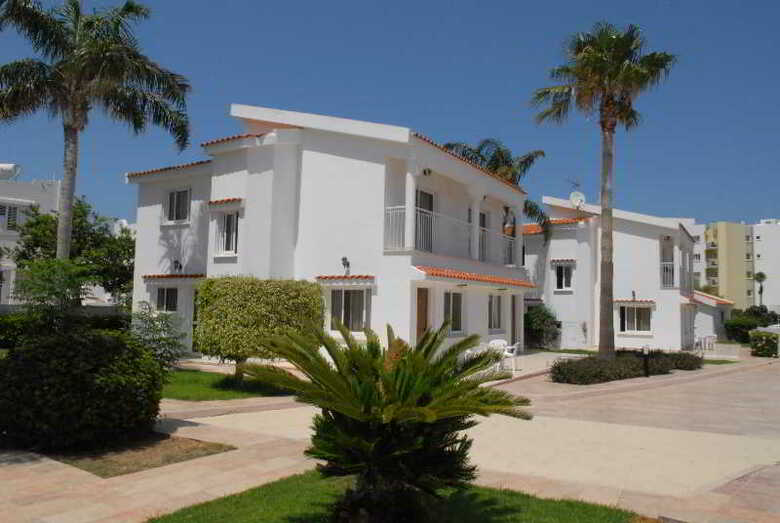 Maistrali Hotel Apartments & Bungalows