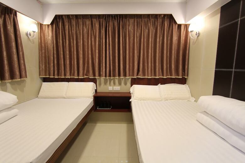 Hostal Prince Hotel