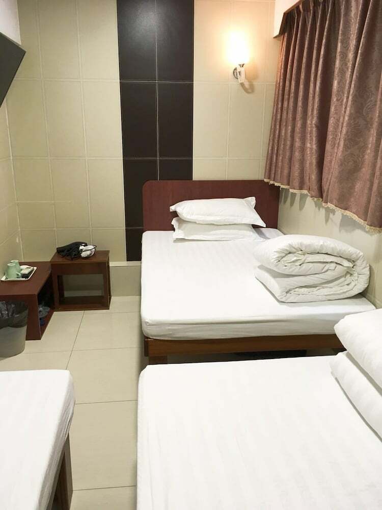 Hostal Prince Hotel