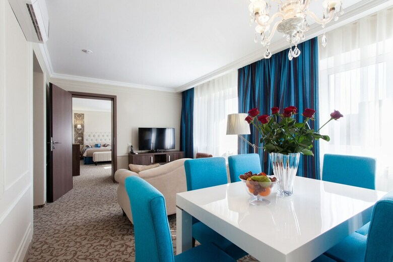 The Avrora Hotel Complex