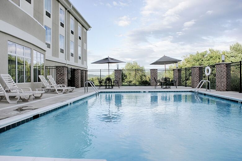 Hotel Holiday Inn Express & Suites Lebanon