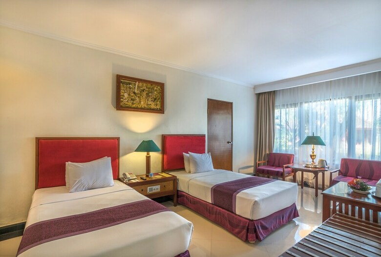 Hotel Inna Grand Bali Beach