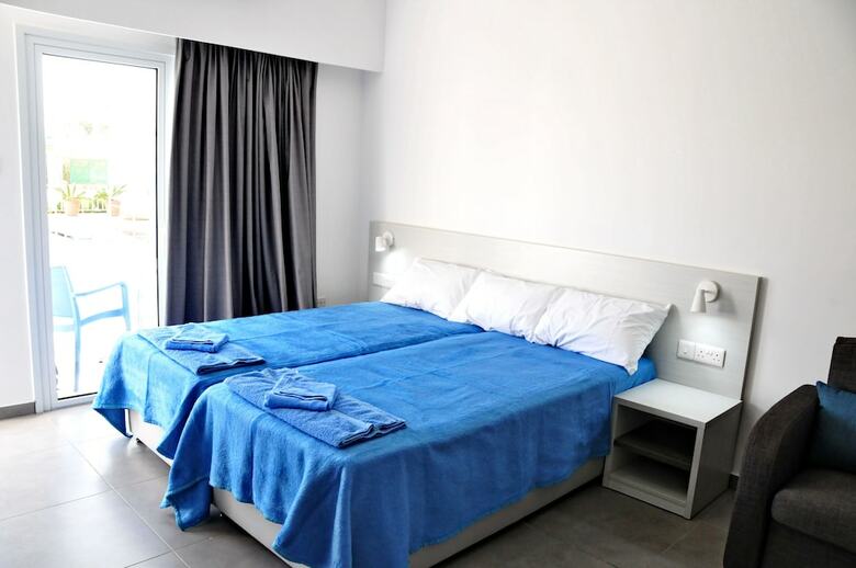 Kaos Hotel Apartments