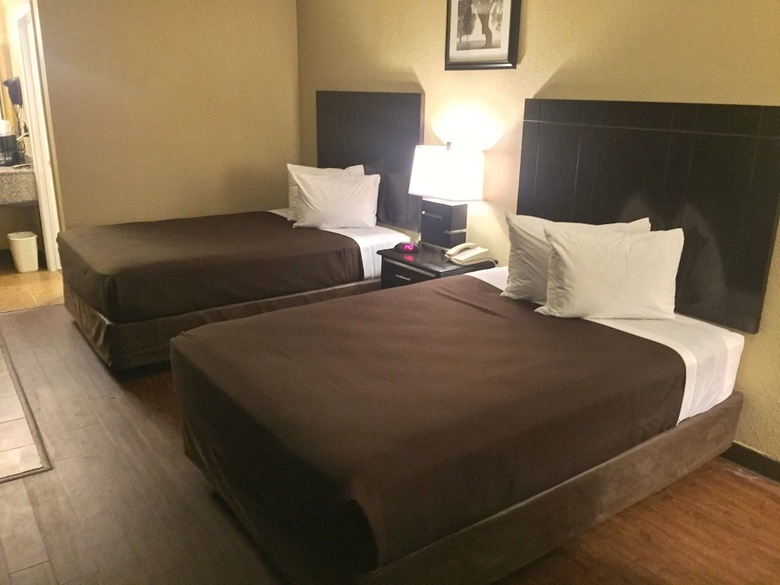 Suburban Extended Stay Hotel North Charleston I-526