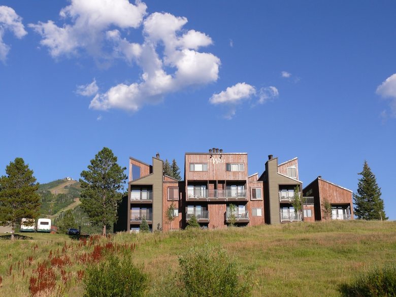 The West Condominiums By Steamboat Resorts