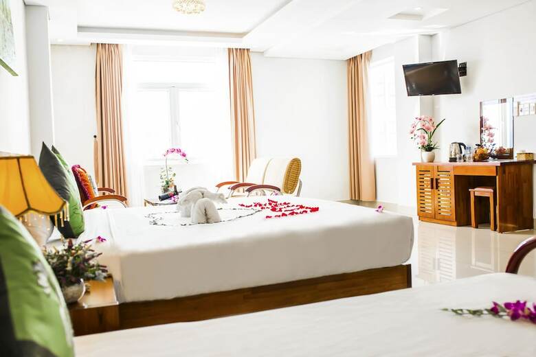 Hotel Suite de Ville Da Nang Beach