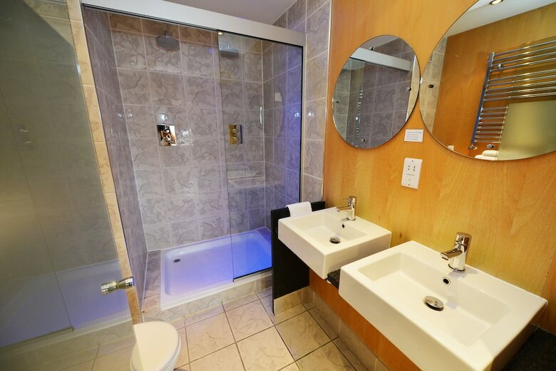 Glynhill Hotel And Leisure Club