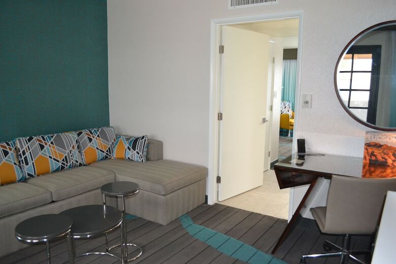 Sheraton Tucson Hotel And Suites