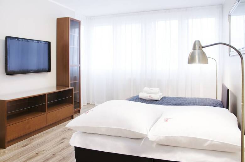 Aparthotel Hosapartments City Center