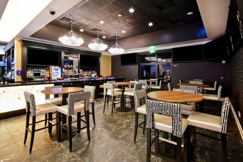 Hotel Doubletree By Hilton Deadwood At Cadillac Jack's