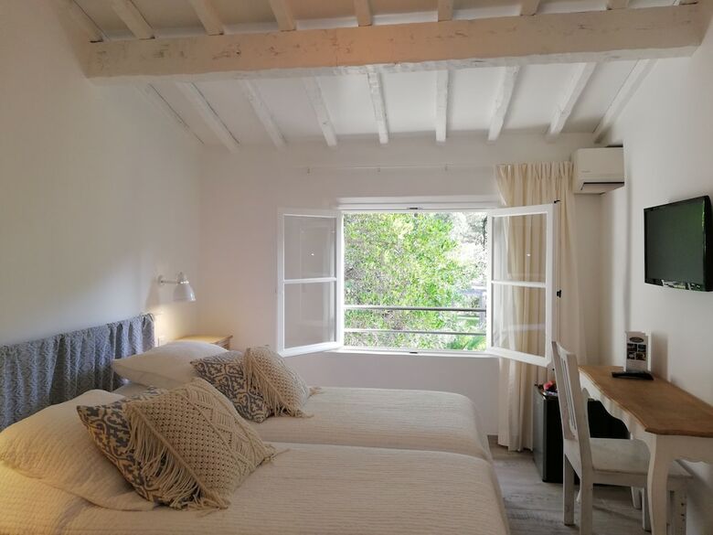 Hotel H�tel Les Capucines