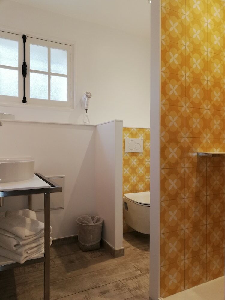 Hotel H�tel Les Capucines