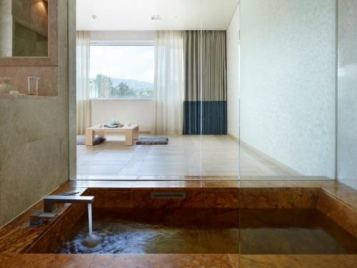 The Suites Hotel Gyeongju