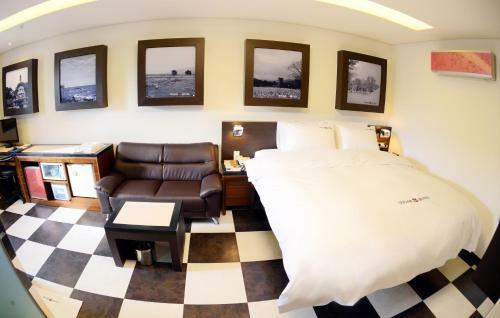 Sugar Motel