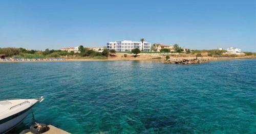 Trident Beach Apartment