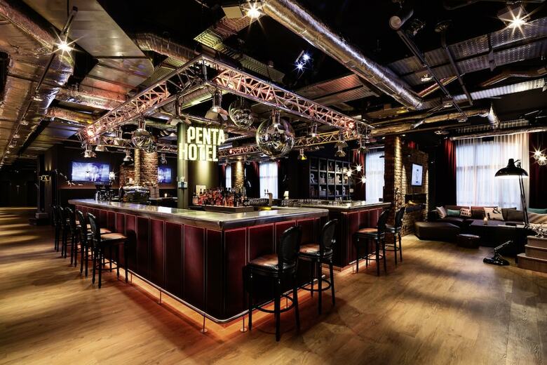 Pentahotel Paris Charles de Gaulle Airport